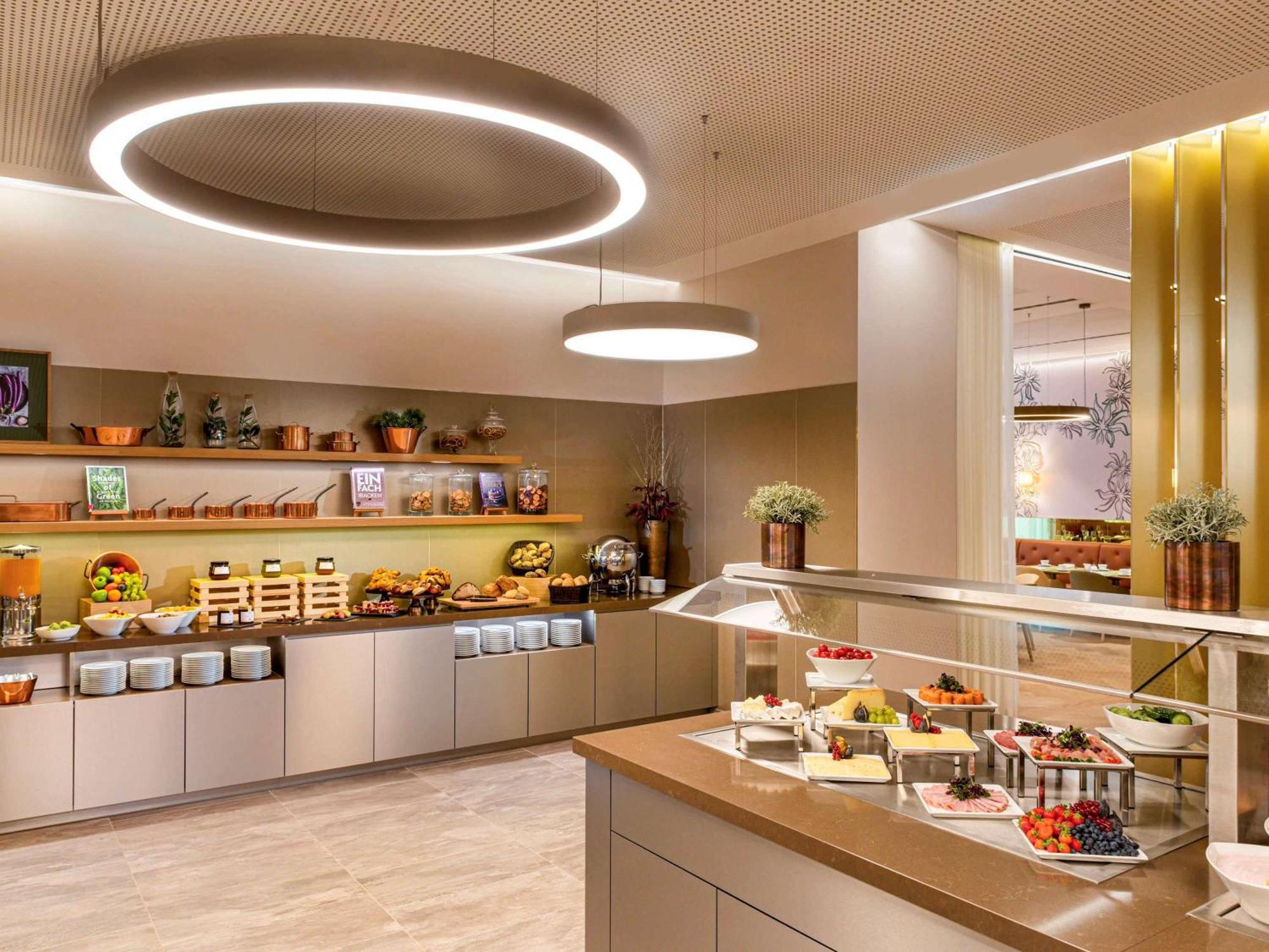 Moevenpick Stuttgart Messe & Congress 4*